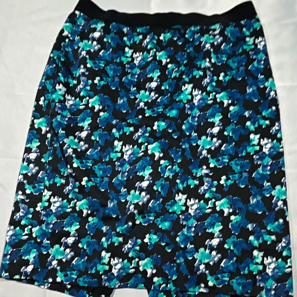 Ann Taylor Women's Floral Pencil Skirt Size 8 Black Blue Green White Zip